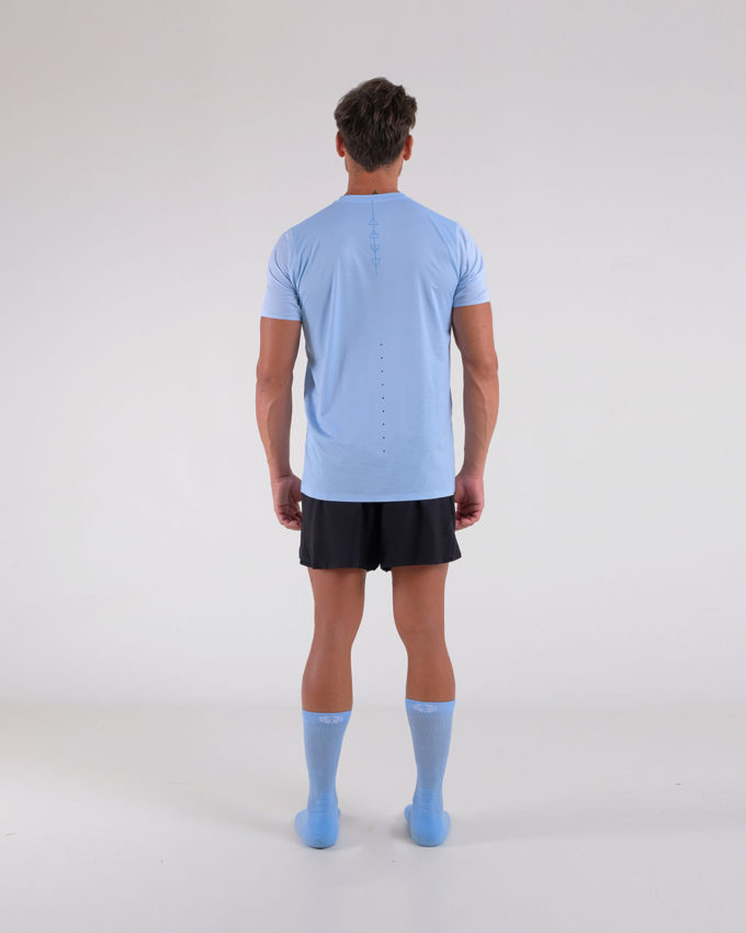 Camiseta de running poliéster reciclado para hombre de la Serie 4 elementos en color celeste