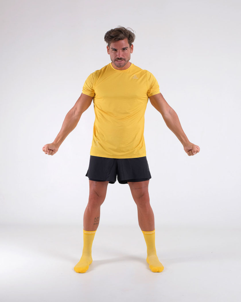 Camiseta de running para hombre de la Serie Desafio en color ámbar